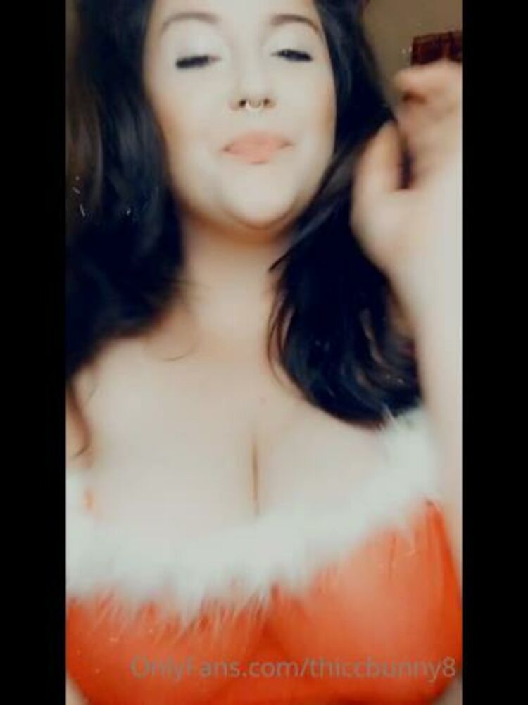 Onlyfans - Thiccbunny8 - Dm for a special Christmas deal on a video squirt set - 24-12-2020