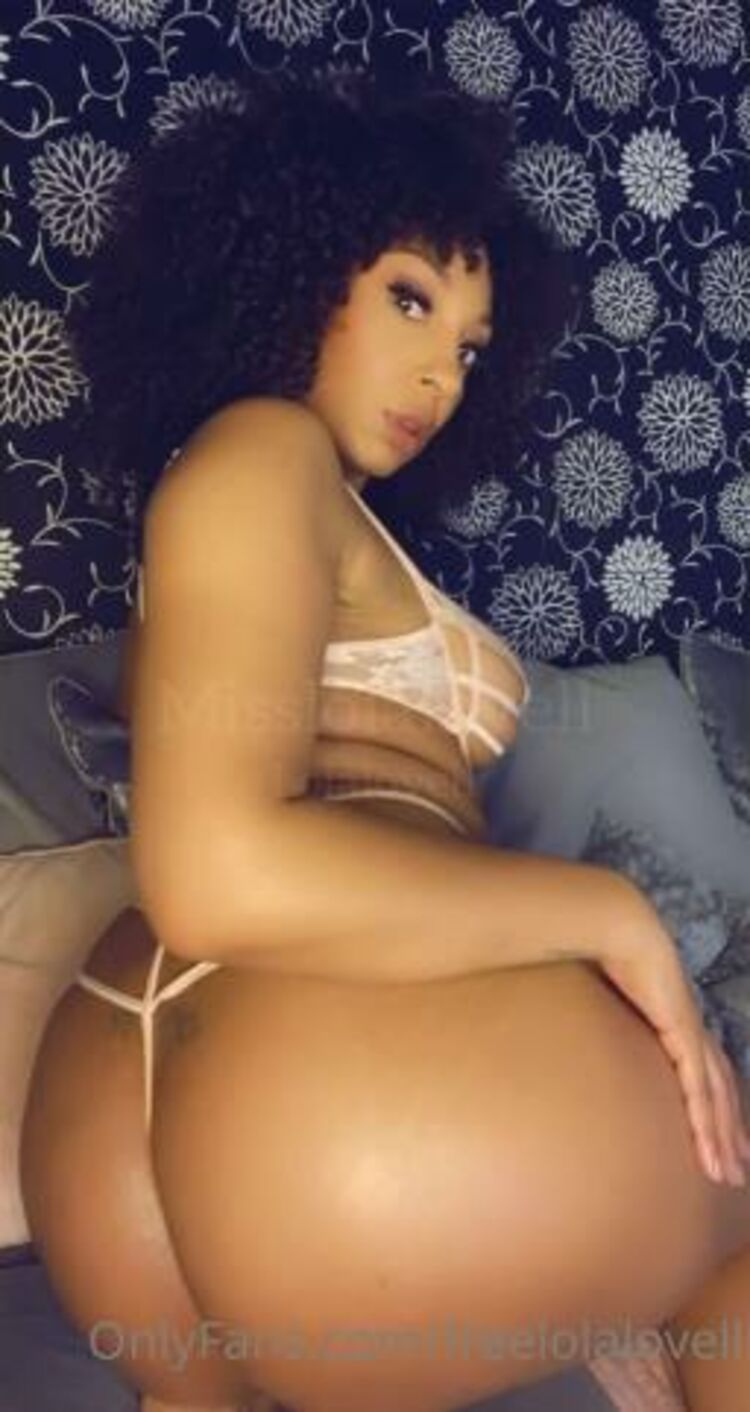 Onlyfans - Freelolalovell - Sunday funday come join me here lolalovell and see why they call me the cream queen - 06-06-2021