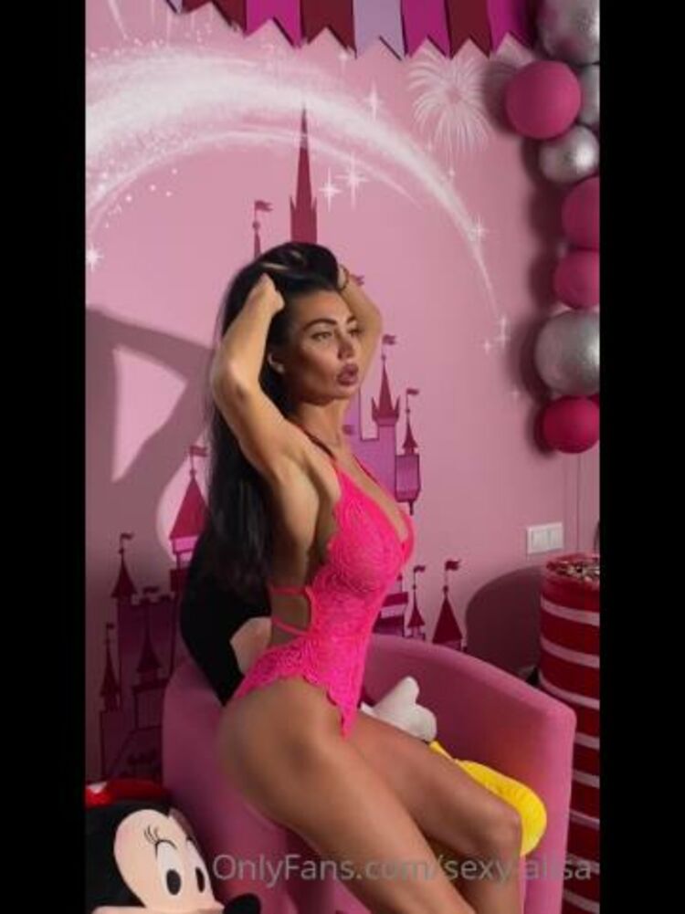 Onlyfans - Sexy-alisa - Disney word and I - 12-12-2021