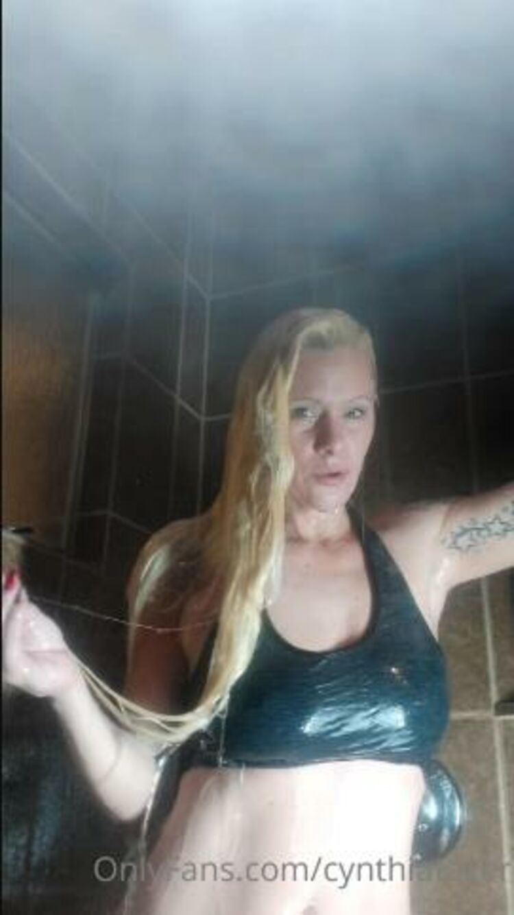 Onlyfans - Cynthiatazer - Oops I left my top on in the shower Watching the water drip from it as I squeeze my tits - 07-09-2021