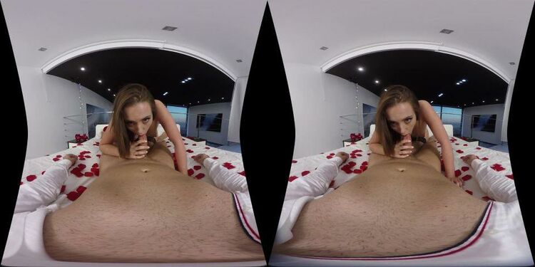 Heart Shaped Ass – Zoe Doll (GearVR)