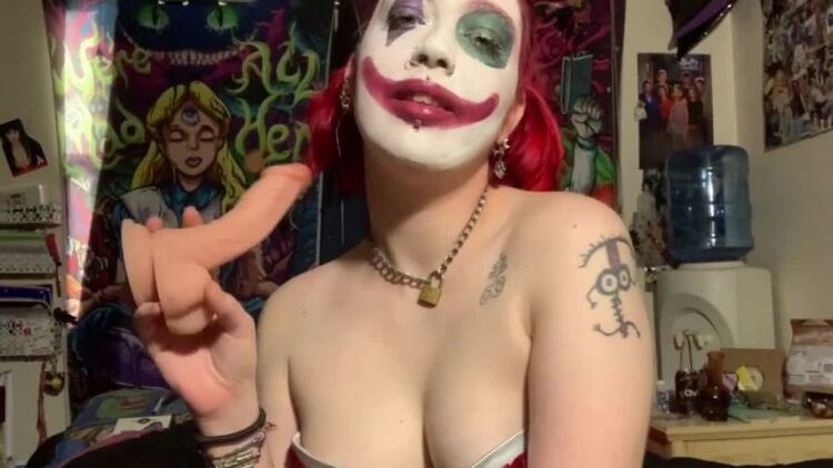 ManyVids - suzyscrewd - Custom Clownslut Misses Daddy