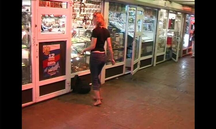 Bare Feet In The City Video - Alenka 2006-04-26