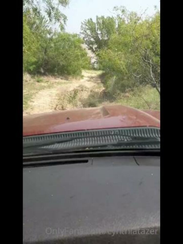 Onlyfans - Cynthiatazer - Definitely had a blast off roading We hit a dead end cuz everything was flooded and the t - 30-06-2020