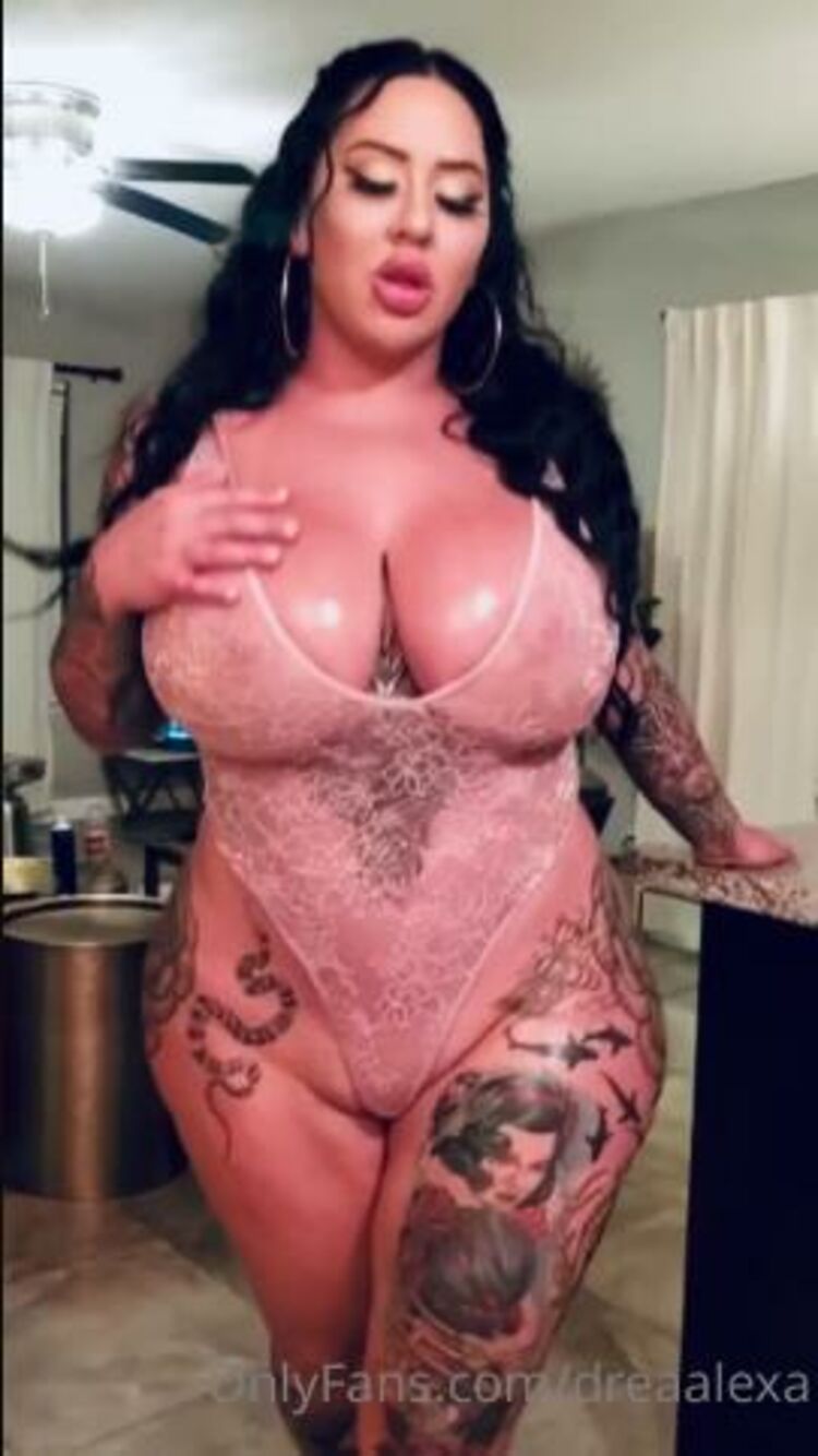 Onlyfans - Dreaalexa - You guys got my post to likes quick Thank you so much heres the video of me - 12-05-2021