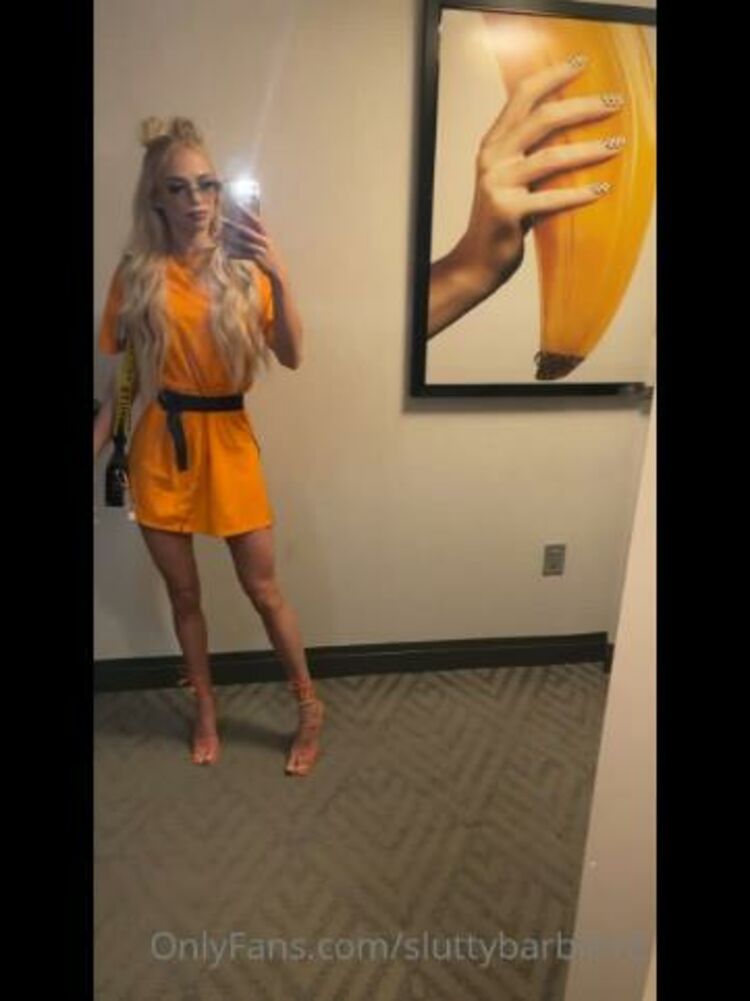 Onlyfans - Badlittlebarbie18 - Going to find my next catch - 17-07-2021