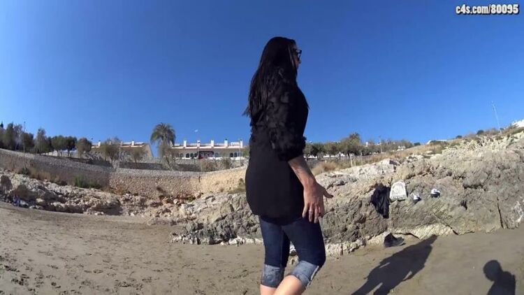 Online Fetish video Goddess Rea - REA - Barcelona Trip - DAY3: SITGES BEACH - Worship My Sandy Feet! - Dirty Feet POV