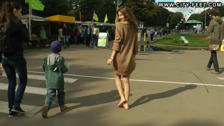 Bare Feet In The City Video - Sveta D 2011-12-26