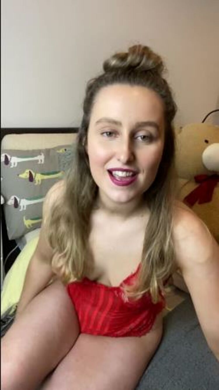 Onlyfans - Poppyevans - Ill sing it for you next time - 06-08-2020