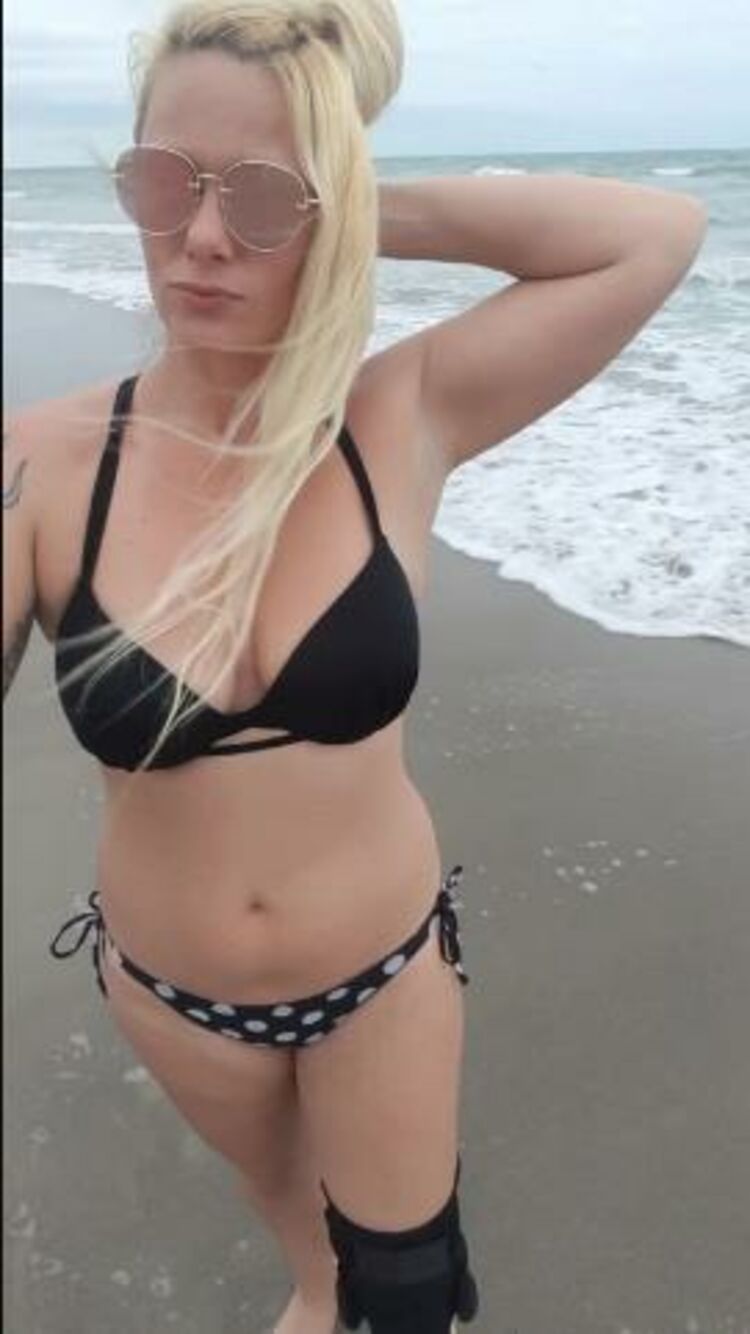 Onlyfans - Cynthiatazer - Only been a week I miss the beach - 30-10-2019