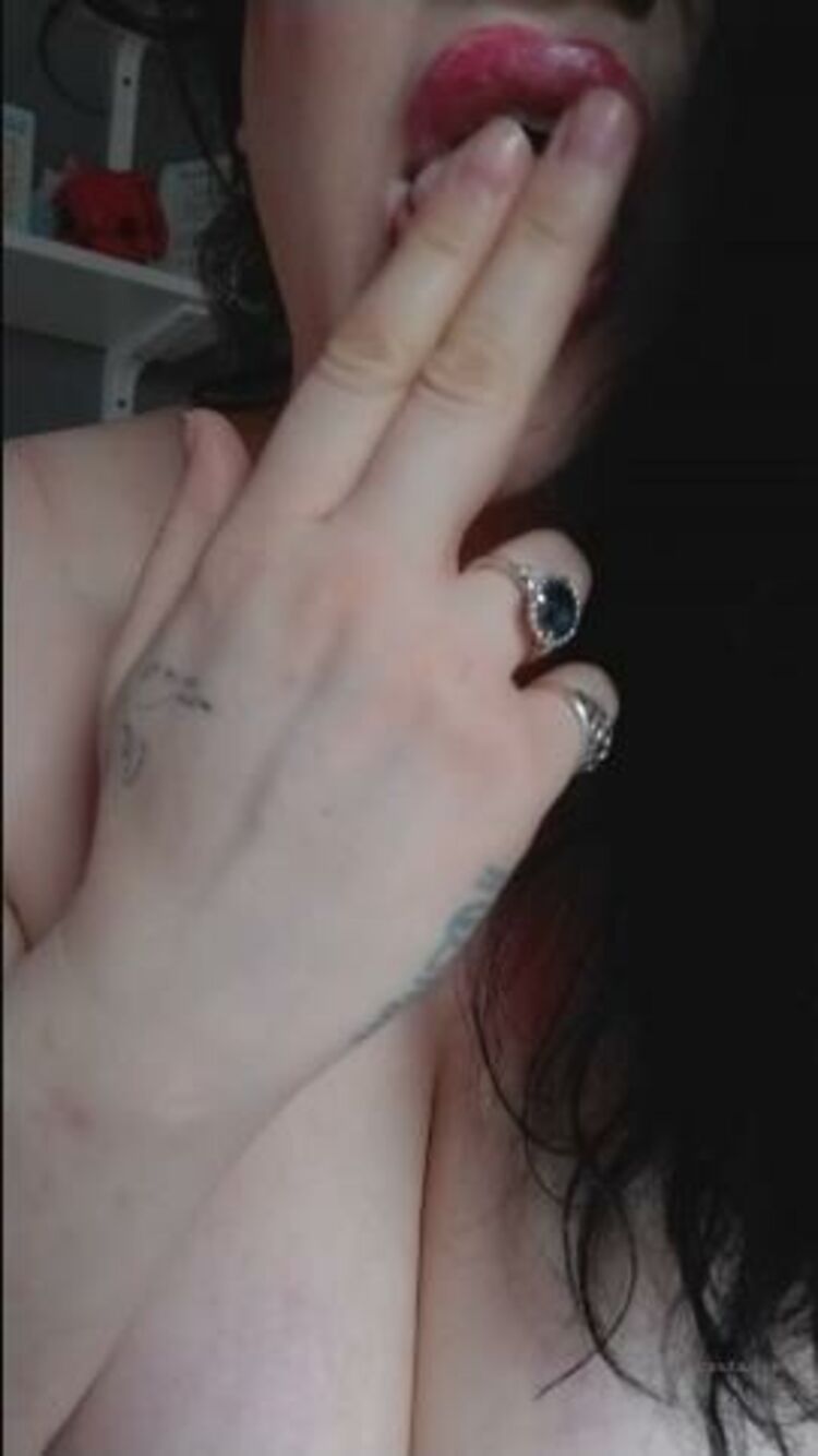 Onlyfans - Bexbb9 - Let me suck you yummy yummy - 01-04-2020