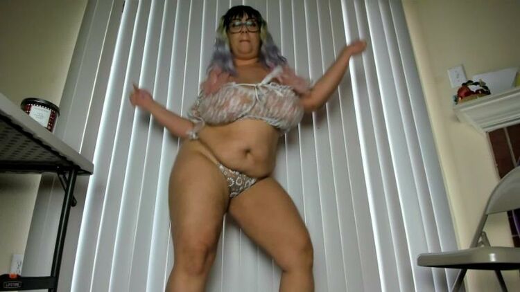 ManyVids - PaisleeHaze - Gyrating and Grooving to Oldies