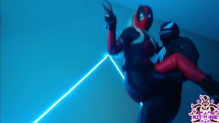 Onlyfans.com - Black Kitsune - Ladydeadpool VS Venom Hardfuck Cumshot [FullHD 1080p]