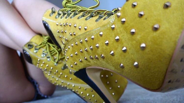 [Femdom POV 2019] Countess Crystal Knight – Spiked Heels Ignore [k2s.cc, femdom pov online, JOI, online view, download femdom]