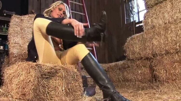 Girls In Riding Boots - Video 638