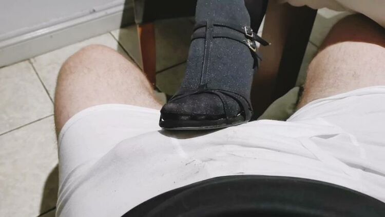 Dirty Shoe Job Causes Cum In Pants