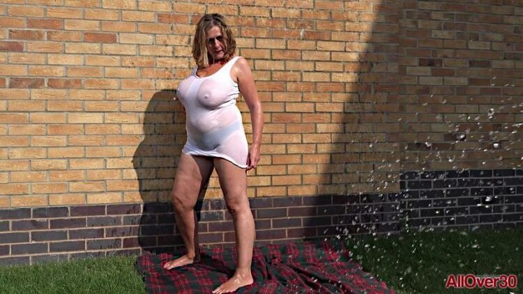 Camilla A 45 years old Nudism & Outdoors