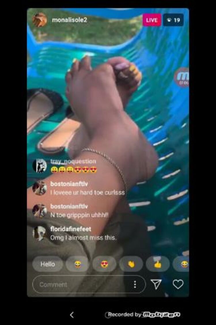 Beautiful ebony foot tease