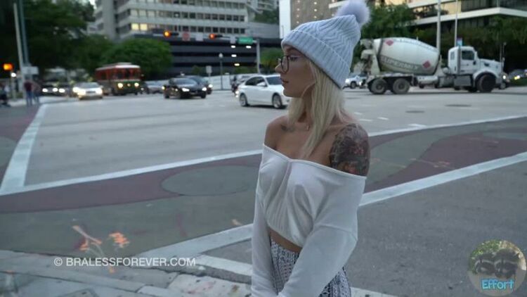 Bralessforever Jan 13 2021 – Angel – Angel Braless in Public