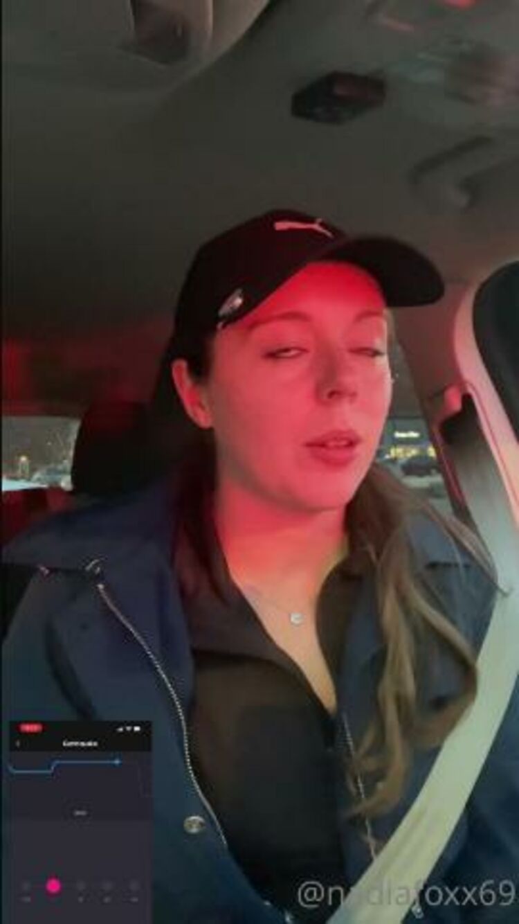 Nadia Foxx - nadiafoxx69 / Onlyfans NadiafoxxOmgggg look its a new Starbucks Drive Thru video Giving all the fall vibes in this on - 30-10-2021 - OnlyFans