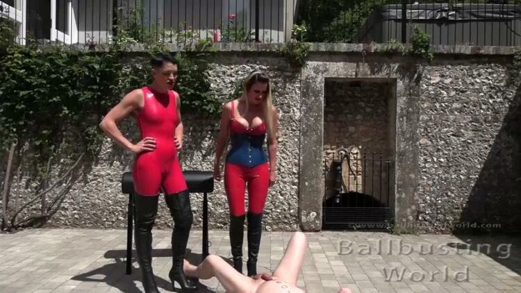 Ballbusting World – The Hunteress and Nikki Whiplash – Photo Bombing Punishment