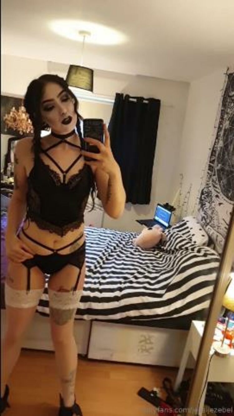 Jessi Jinxed / Onlyfans Jessijinxed - wednesday addams 11-06-2019 - Fetish