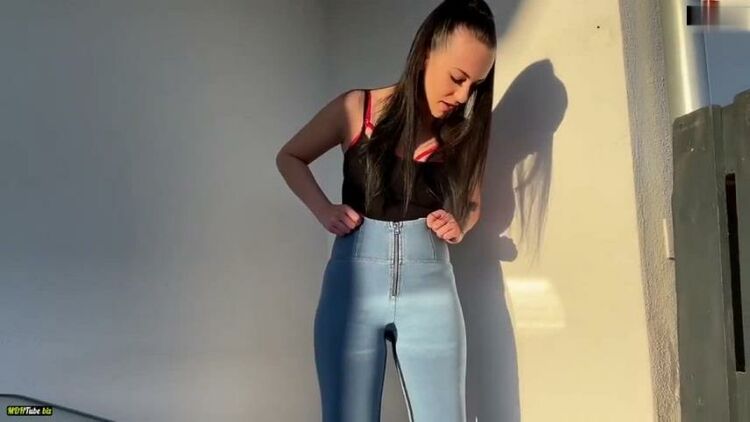 Lola_Candy - Geil - Natursekt in meine engen Jeans