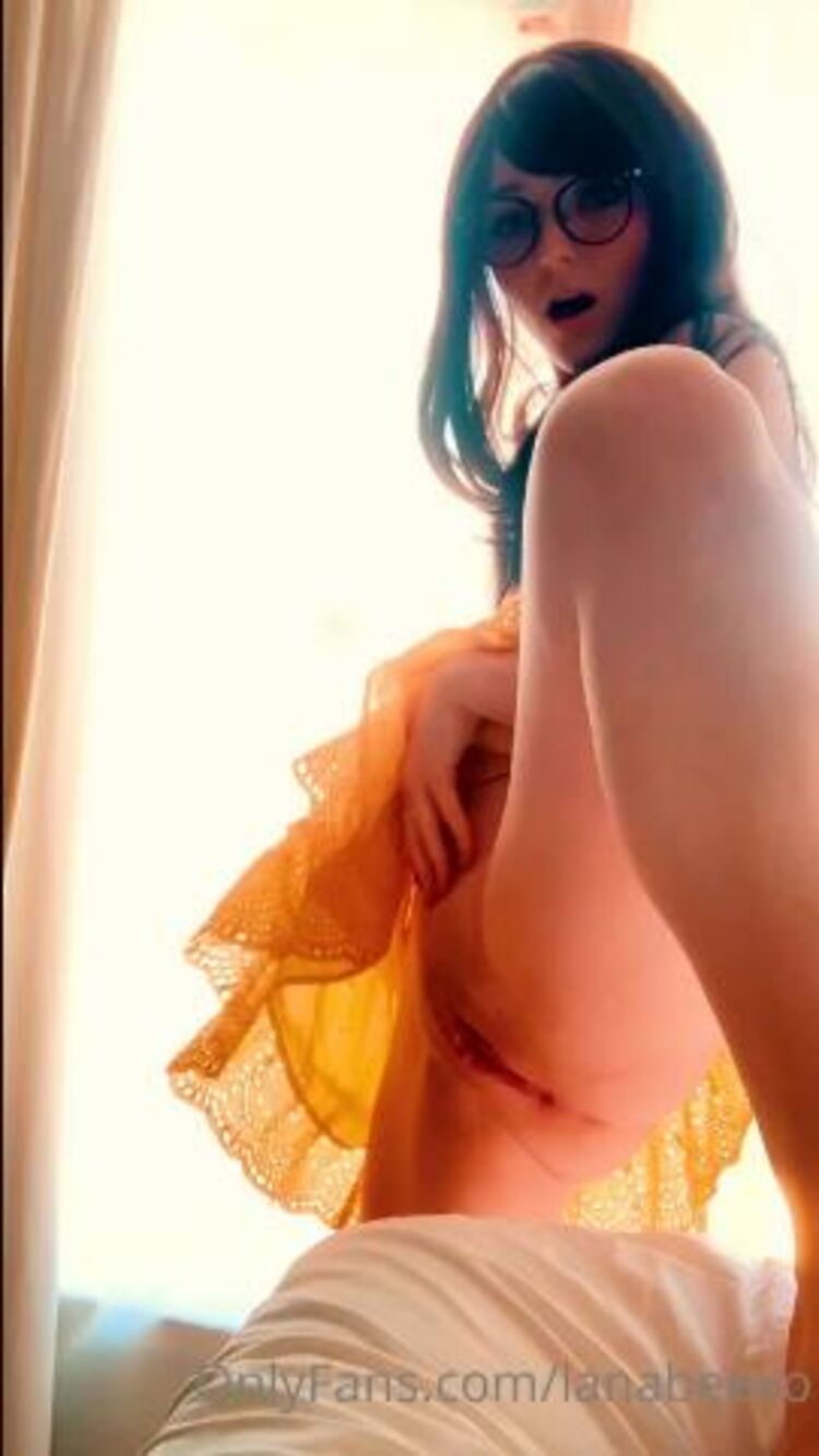 Lana Bee - lanabeexo / Onlyfans Lanabeexo - just a soft gentle video of me touching myself in the window 23-05-2021 - Fetish