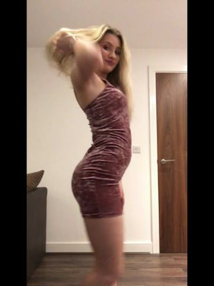 Joy Love - squatjournal / Onlyfans Squatjournal - cheeky short dress 25-04-2018 - Fetish