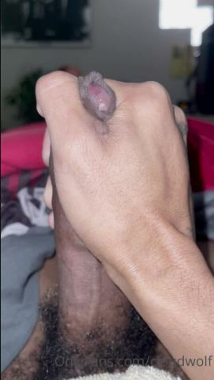 CLOUDWOLF / Onlyfans Cloudwolf - look at my hung uncut wet pre cum cock whos gonna lick this up for me 07-12-2021 - Cute