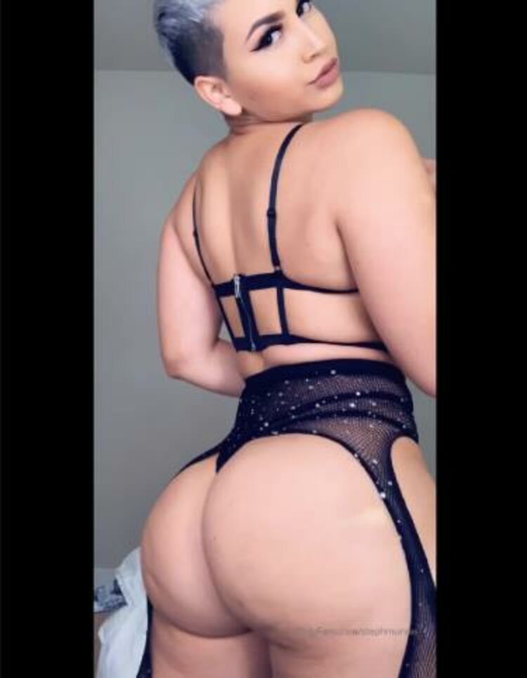 Stephmurves - stephmurvesvip / Onlyfans Stephmurvesvip - am i on your christmas list 08-12-2019 - Fetish