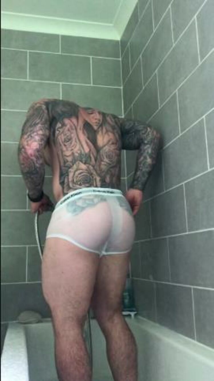 Hatts17 / Onlyfans Hatts - shower vid part nbsp 03-06-2018 - Shower