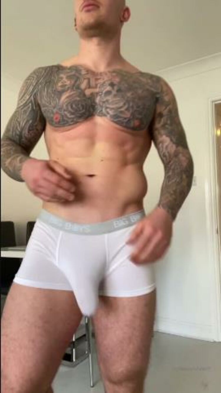 Hatts17 / Onlyfans Hatts - clip from this weeks video whos ready for some bad boy sweat you can tell this one g 07-11-2019 - Fetish