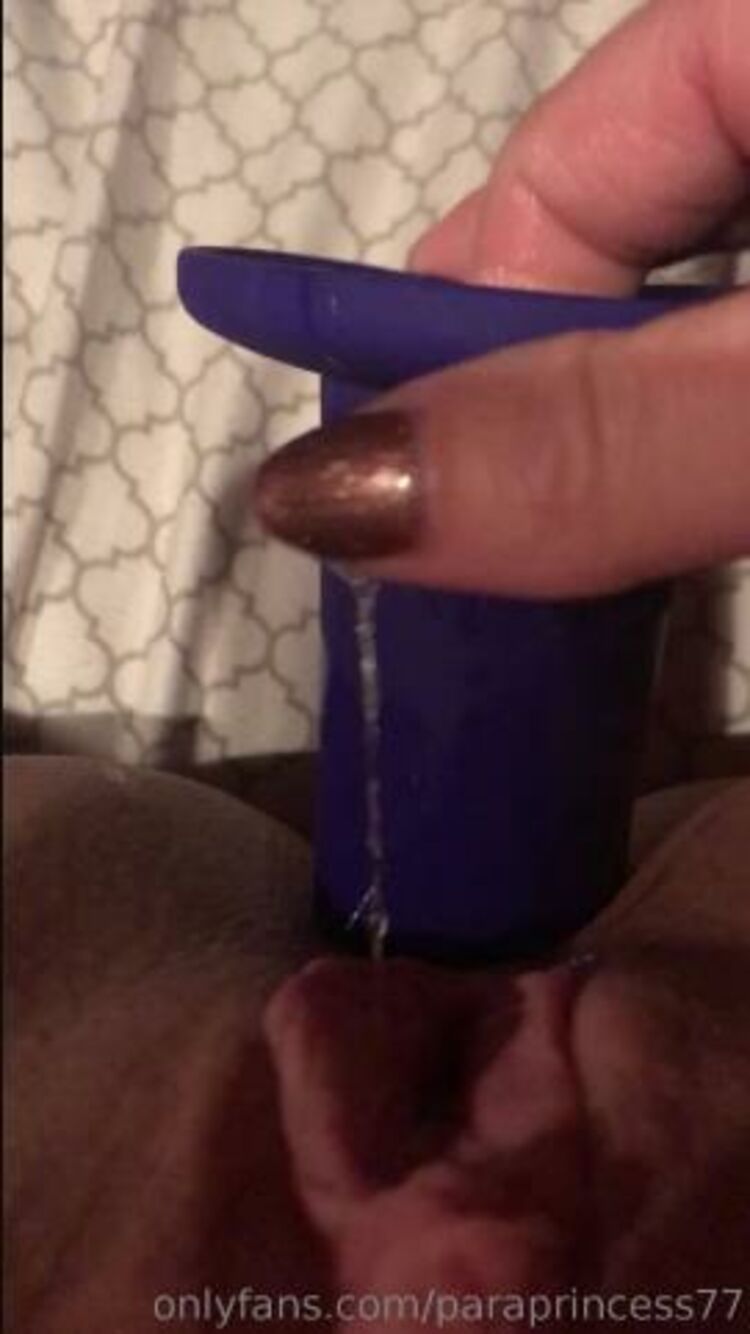 Paraprincess77 / Onlyfans Paraprincess - i love my purple toy so versatile 25-02-2019 - Toys