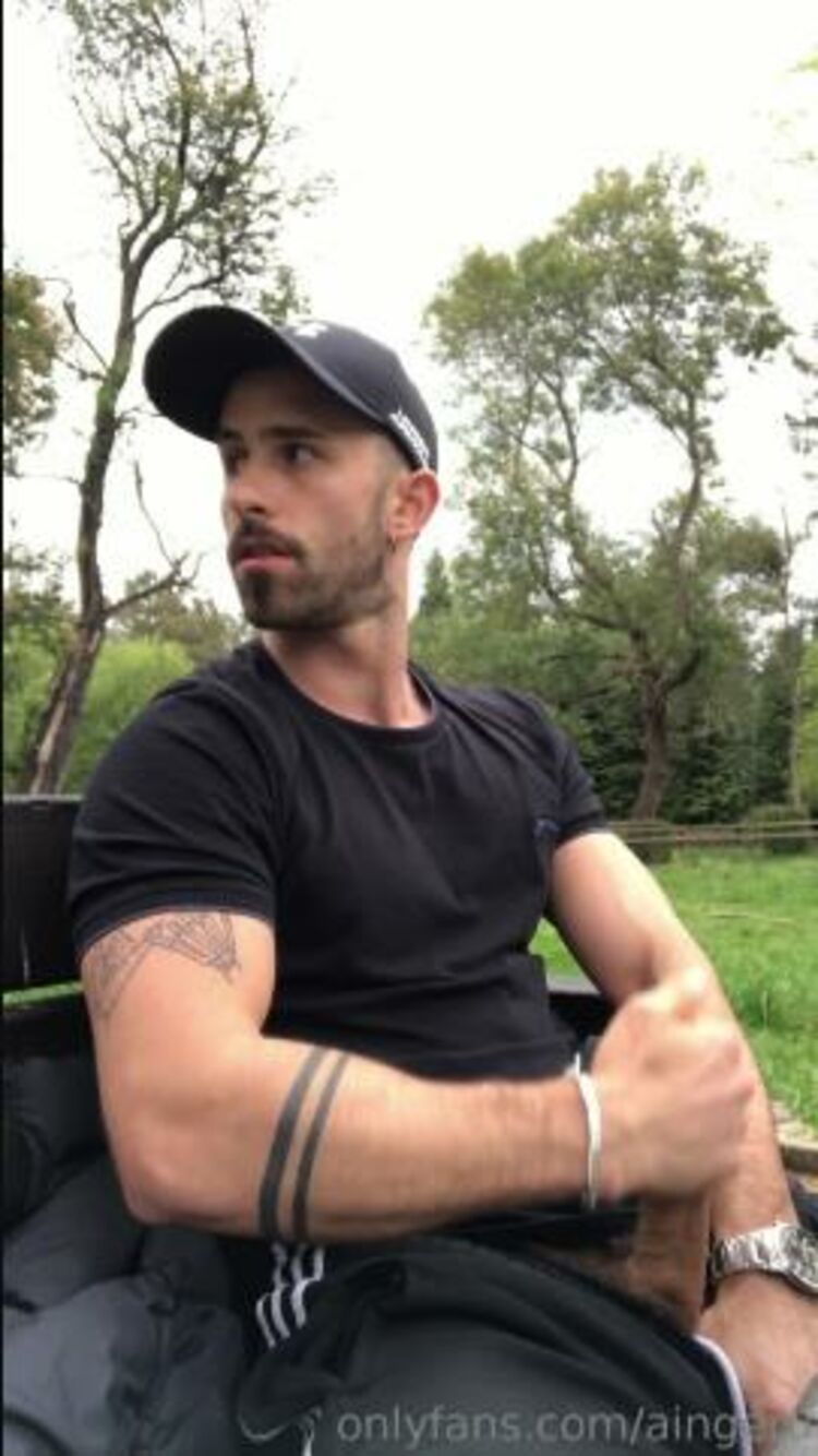 Aingeru / Onlyfans - jerking off in a cruising area enjoy your weekend 05-04-2019 - Enjoying