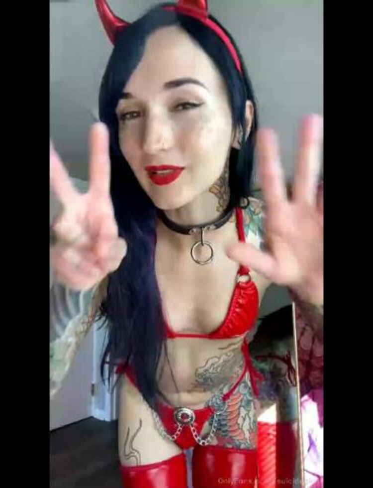 SuicideGirls / Onlyfans Suicidegirls - stream started at pm happy oct st hellcatnat here to play truth or da 01-10-2021 - Girl