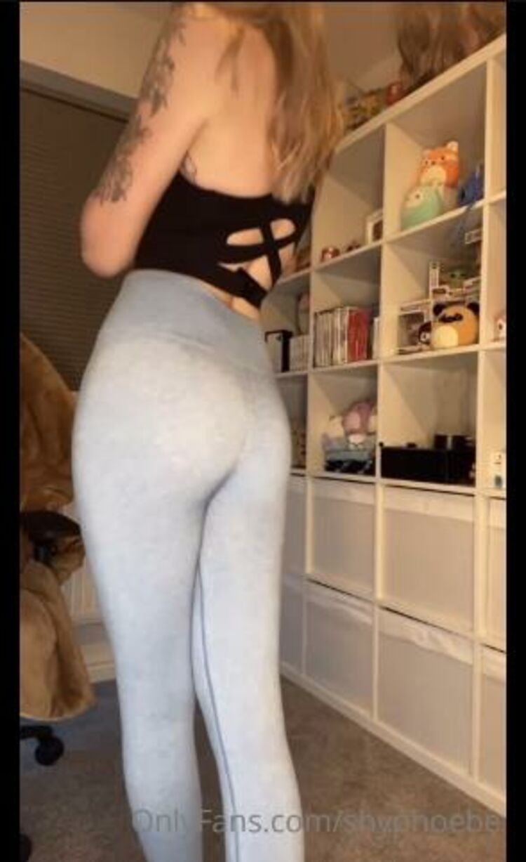 Phoebe - shyphoebe / Onlyfans Shyphoebe - this video is loud so decrease volume and get ready for a lot of yoga pants pictures becau 22-11-2020 - Yoga