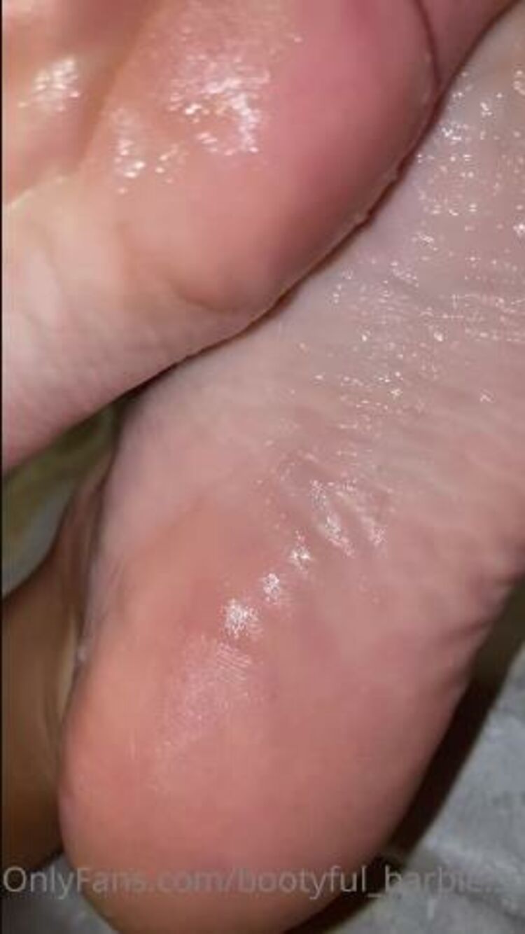 Barbie Soles - soleful barbie / Onlyfans Solefulbarbie - sorry yall out on the lake and no reception ill post the full vid by tomorrow night 29-05-2021 - Bisexual