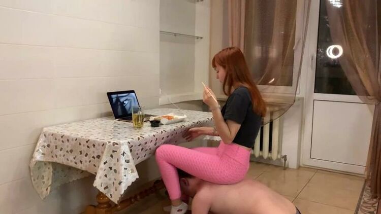 Petite Princess Femdom - Kira Has Dinner In The Kitchen Using Her Boyfriend As Human-Furniture And A Chair-Slave - Ignore Femdom - FullHD 1080p