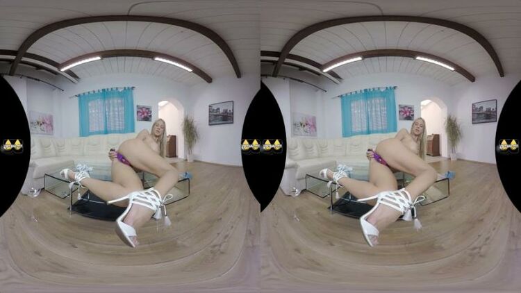 [VirtualPeecom] Natalie Cherie – Golden Shower (2019-08-19) (Oculus  Go 4K)