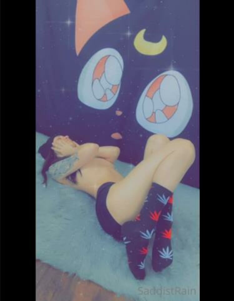 Sad rain - saddistraincloud / Onlyfans Saddistraincloud - your favorite alternative bendy girlfriend 02-12-2020 - Girl