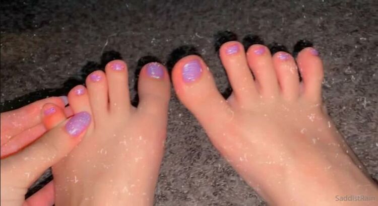 Sad rain - saddistraincloud / Onlyfans Saddistraincloud - absolutely in love with my toes what about you 21-07-2021 - Love