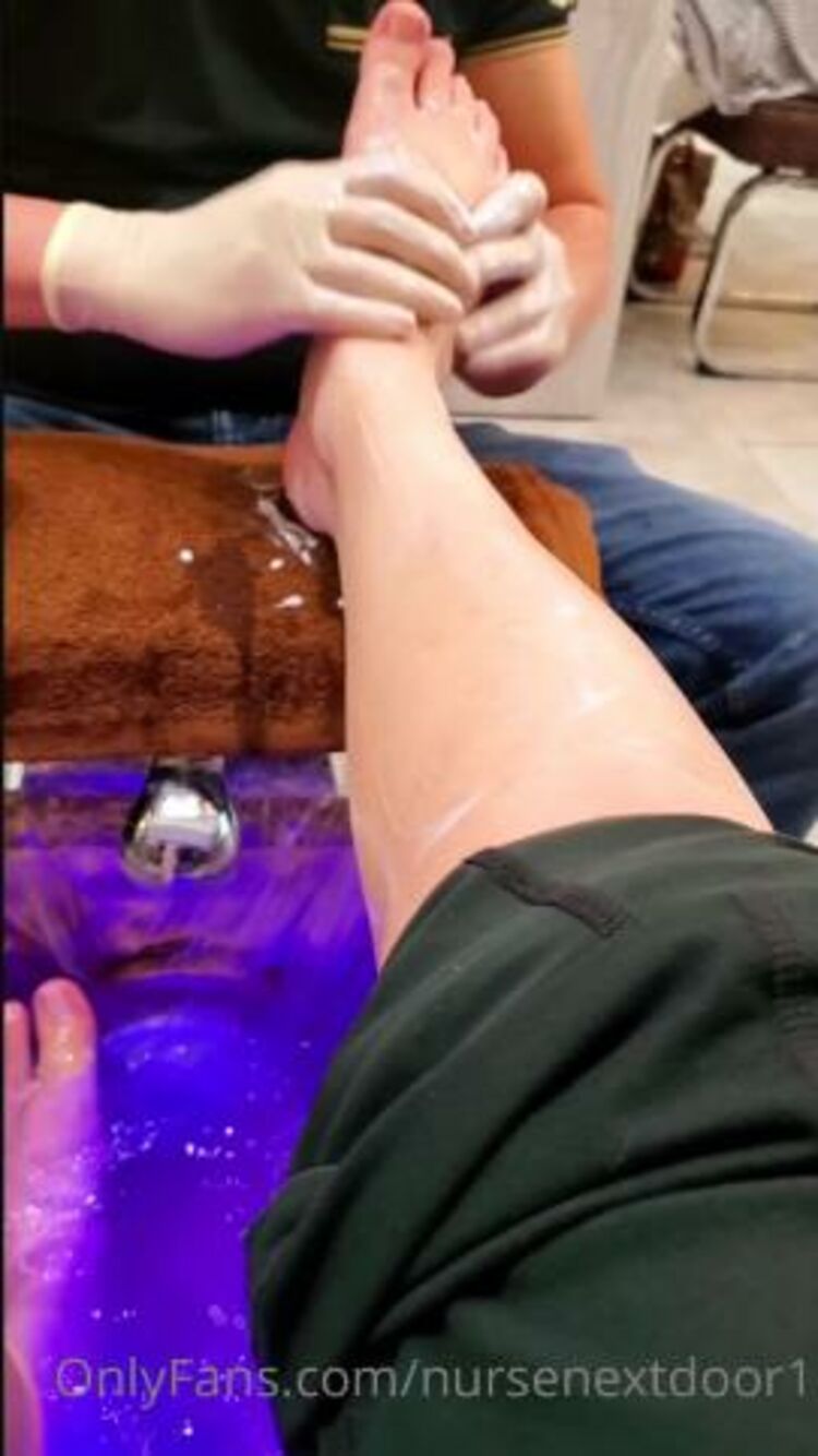 nursenextdoor1 / Onlyfans Pedicure time Naked toes haha - 20-11-2021 - Fetish