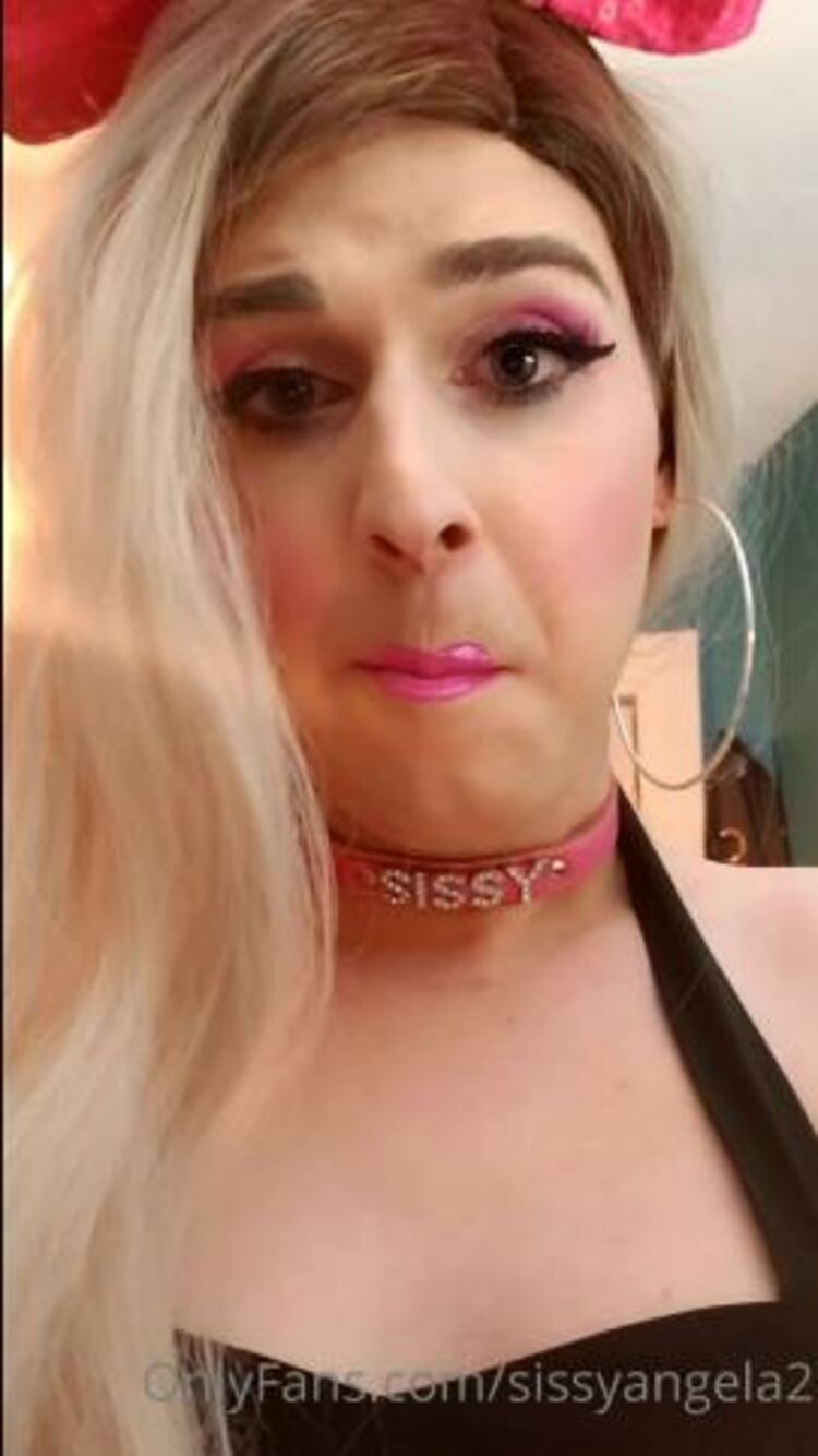 Angela Allure / Onlyfans AngelaallureFeed me your cum please I am so cockhungry - 19-04-2021 - Hungry