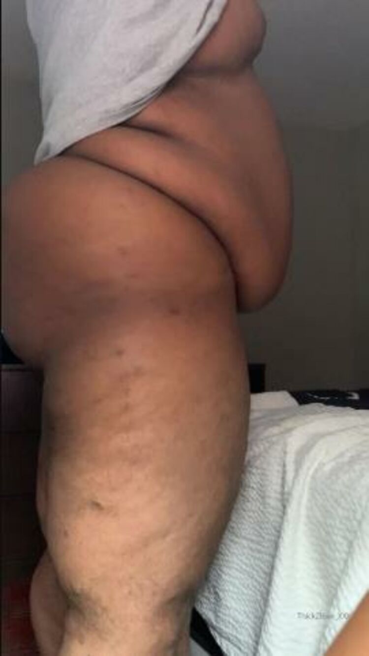 gvanessaxx / Onlyfans ThickzloveSaid i wasnt going to upload but fat boys need loving too right - 25-10-2019 - Fat