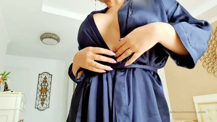 Ezada Sinn - ezada / Onlyfans EzadaWin My blue satin night gown - 17-08-2019 - Fetish