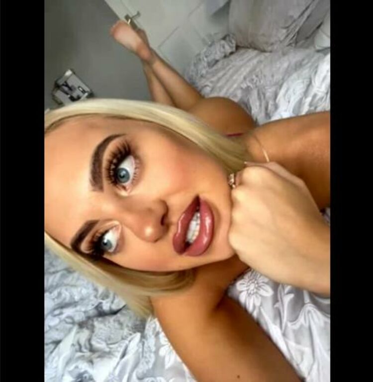 Rhiannon Blue / Onlyfans RhiannonblueStream started at pm - 05-11-2020 - OnlyFans