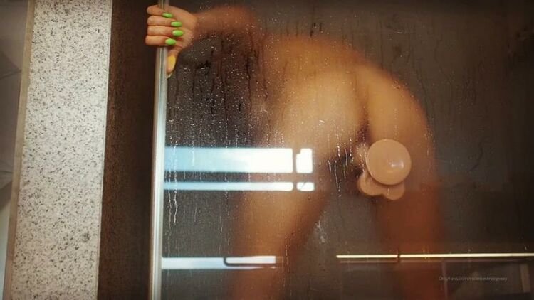 VioletteStrongsexy / Onlyfans Hot shower me and my dildo - 11-03-2020 - OnlyFans