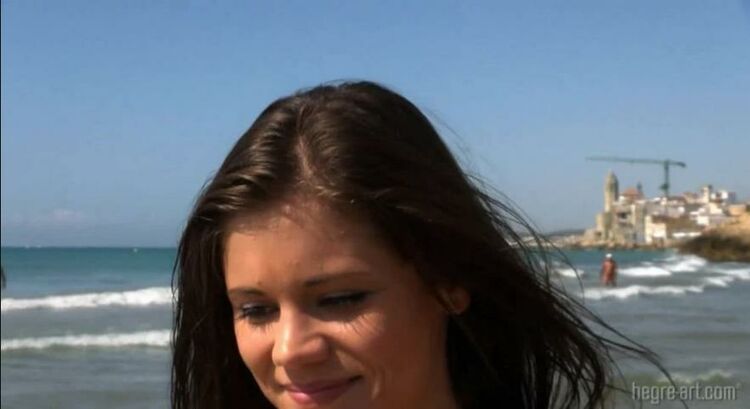 Amateurporn.cc - Little Caprice - Nude On The Beach [FullHD 1080p]