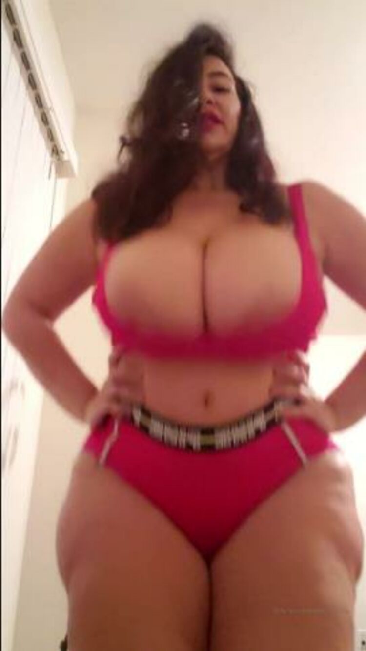 Beautifulsubby - subrina lucia / Onlyfans Subrinalucia - bouncing out of my sports bra make sure you like comment especially if you are trying t 05-12-2019 - Sport